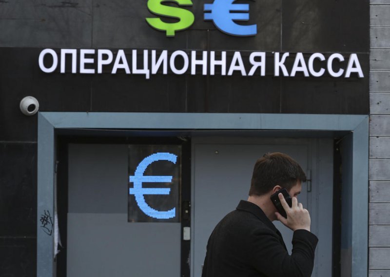 Rusija domaćim vlasnicima korporativnih obveznica naznačila teškoće s plaćanjem