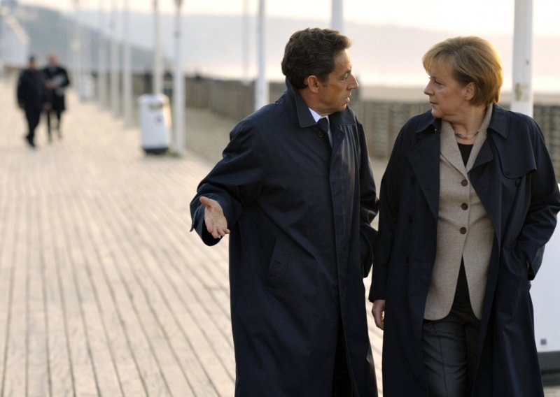 Merkel i Sarkozy za promjenu Lisabonskog ugovora