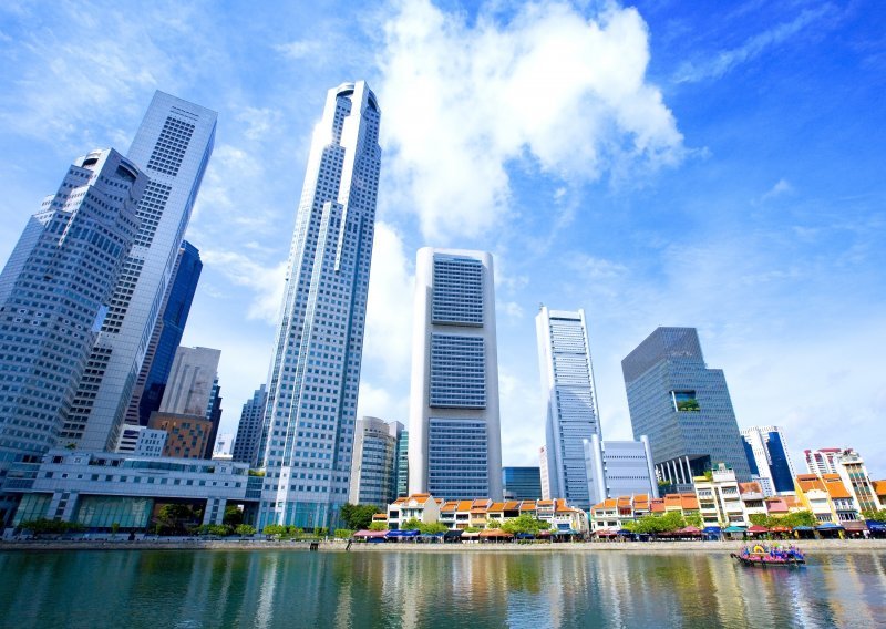 Singapur i Pariz najskuplji gradovi za život