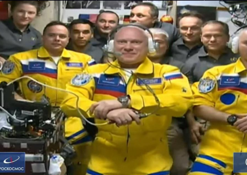 Kozmonauti na ISS stigli u odijelima u bojama ukrajinske zastave