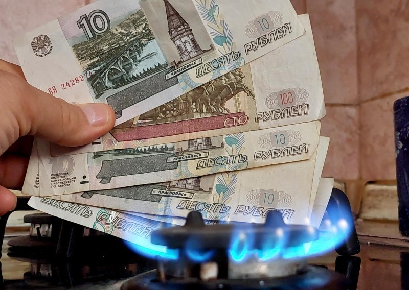 Europska komisija: Plin tvrtke ne trebaju plaćati u rubljima jer je to suprotno ugovorima