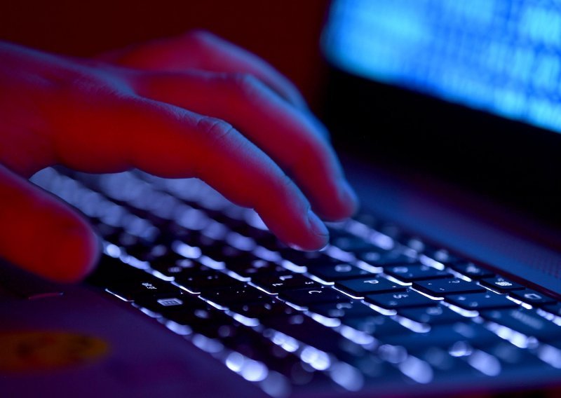 Online nasilje: Osvetničku pornografiju dosad prijavilo 30 žena