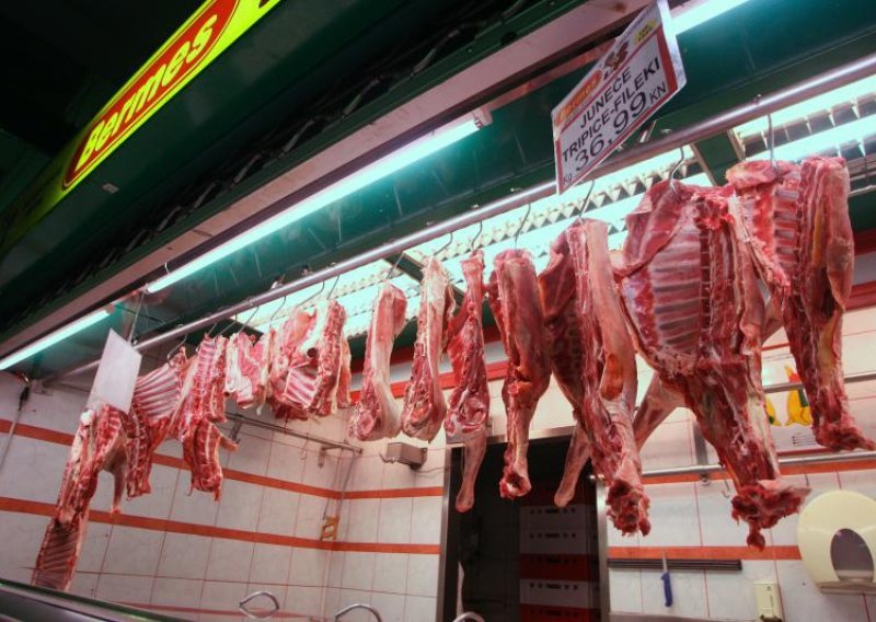 U Splitu razbijen lanac švercera mesa, uhićeno 19 osoba