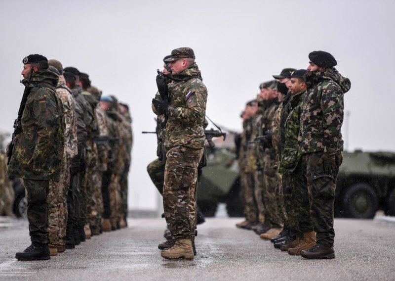 Ukrajinski vojnici vjerojatno se povlače iz mirovne misije KFOR-a na Kosovu