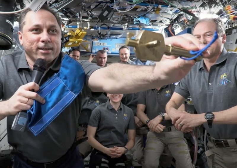 Pomno praćen let: Američki astronaut i ruski kozmonauti sletjeli na Zemlju nakon napuštanja ISS-a