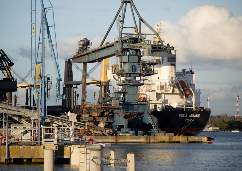 Oko 1000 pomoraca blokirano na trgovačkim brodovima u ukrajinskim vodama
