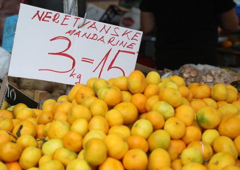 Lani je u Hrvatskoj pala proizvodnja svih vrsta voća, jedina iznimka su mandarine i lubenice