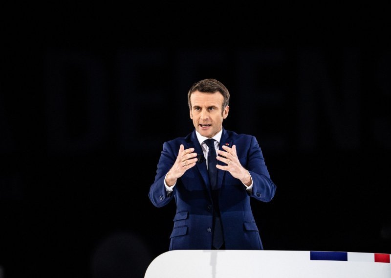 Macron obećao više socijalne pravde, upozorio na opasna lažna obećanja