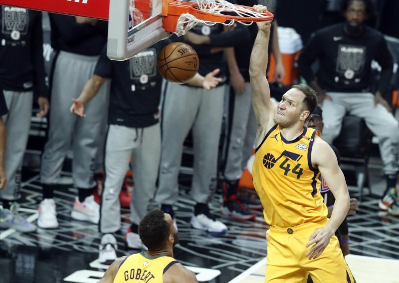 Utah Jazz ispustio veliku prednost, a nije ni pomoglo 17 koševa Bojana Bogdanovića