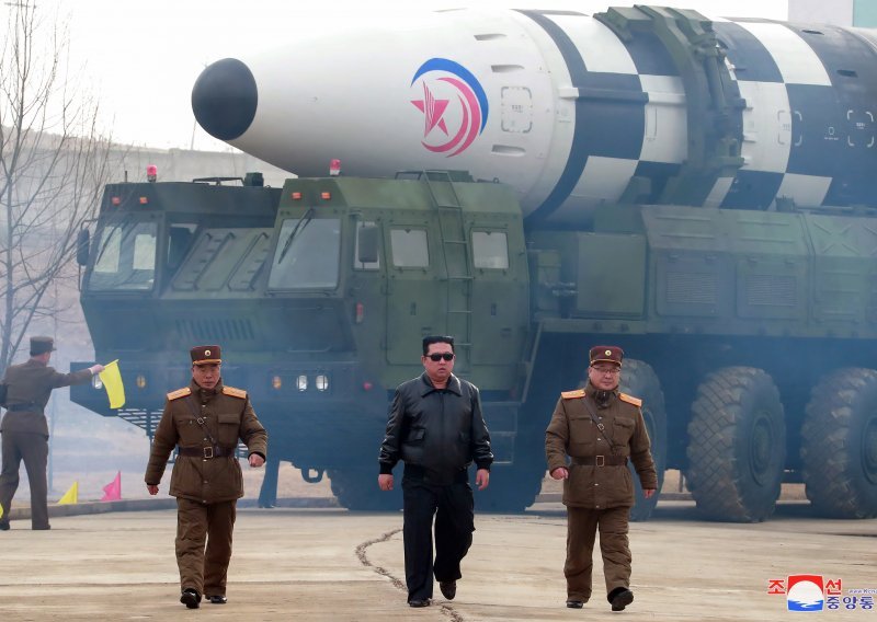 Pjongjang će gađati Južnu Koreju nuklearnim oružjem ako bude napadnut