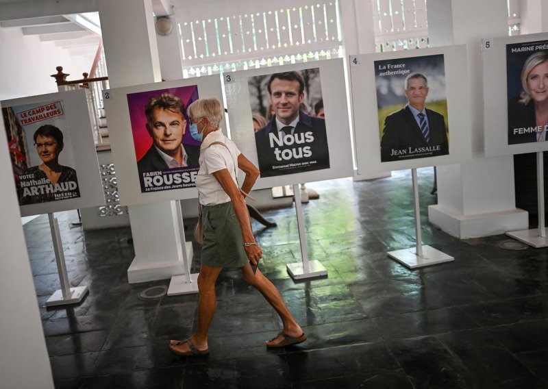 U Francuskoj počinje prvi krug predsjedničkih izbora, strahuje se od slabog odaziva glasača