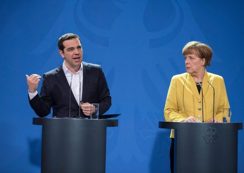 Merkel šuti, ostali napadaju Ciprasa kao 'prljavog ljevičara' i 'lažljivca'