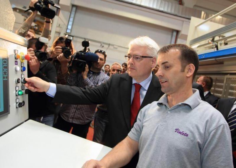 Josipović otvorio još jednu tvornicu WC papira