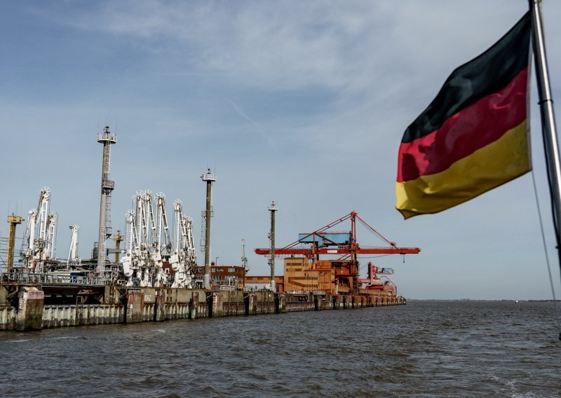 Njemačka trgovinska bilanca u minusu u svibnju, prvi put u više od 20 godina