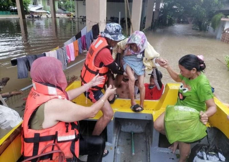 Tropska oluja Megi poharala Filipine; u klizištima i poplavama poginuli deseci ljudi