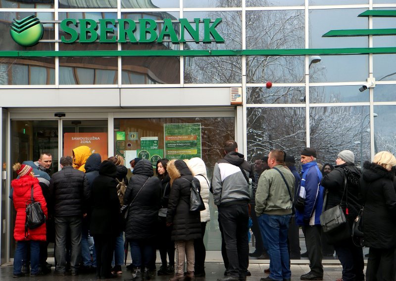 U ponoć okončava sanacija Sberbanke, amenovana nova uprava na čelu s Vrdoljakom