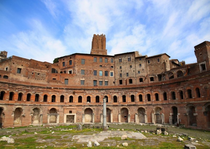 Veliki car Trajan dobijao je ratove i izgradio najstariji trgovački centar