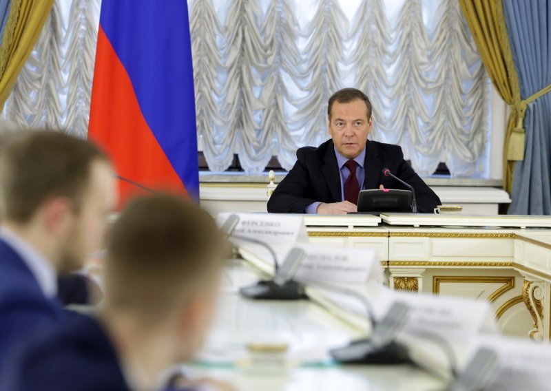 Medvedev: Švedska i Finska u NATO-u rezultirat će nuklearnim oružjem u Kalinjingradu