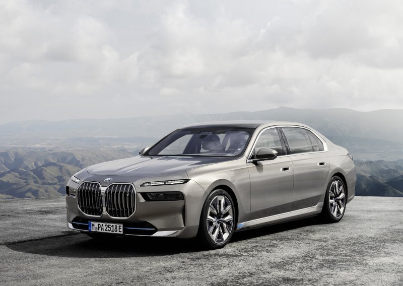 [FOTO/VIDEO] BMW predstavio novu seriju 7: Promjena generacija umotana u novu definiciju luksuza