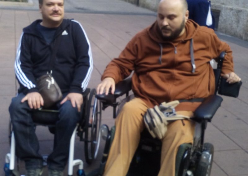 Osobama s invaliditetom olakšan pristup trgovinama u centru Zagreba