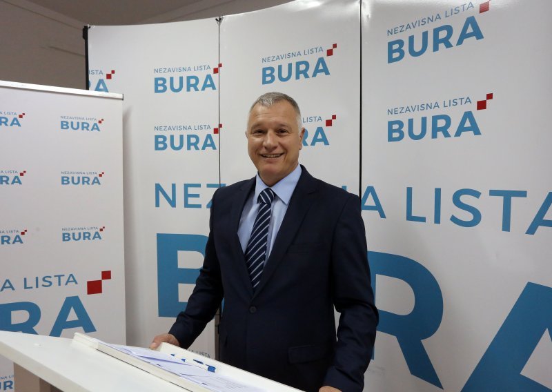 Preminuo riječki političar Hrvoje Burić