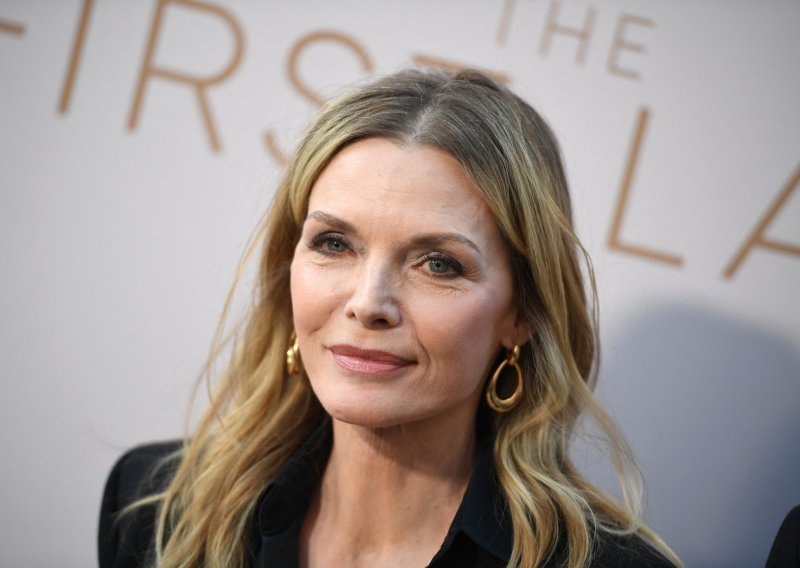Evo kako je nekad izgledala: Iako je u sedmom desetljeću Michelle Pfeiffer i danas osvaja bezvremenskom ljepotom