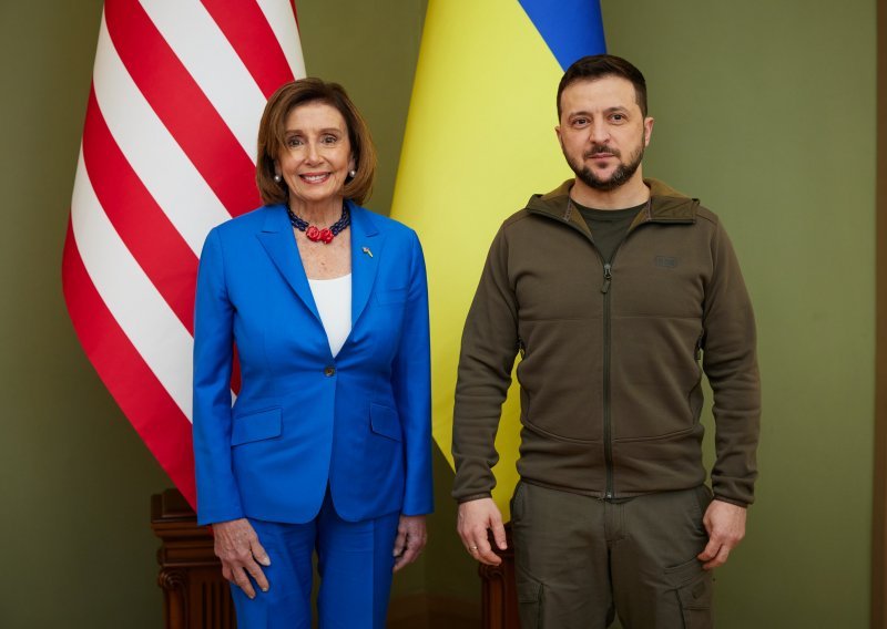 Nancy Pelosi posjetila Kijev