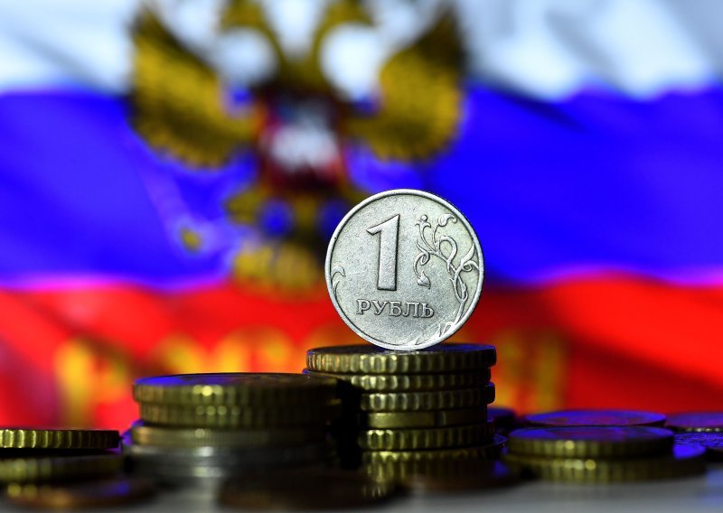 EU demantira da ijedna članica plaća ruski plin u rubljima