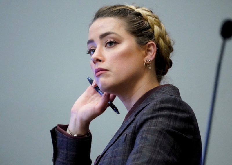 Očajnički pokušaji spasa: Amber Heard otpustila je svoj PR tim, no broj potpisa u peticiji protiv njezine uloge u nastavku Aquamana vrtoglavo raste