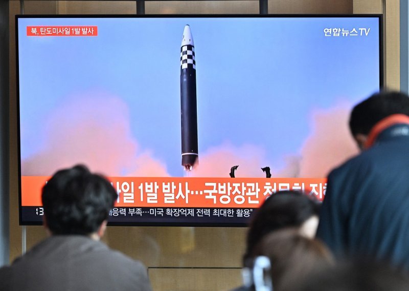 Seul osudio testiranje projektila Sjeverne Koreje, traži povratak dijalogu