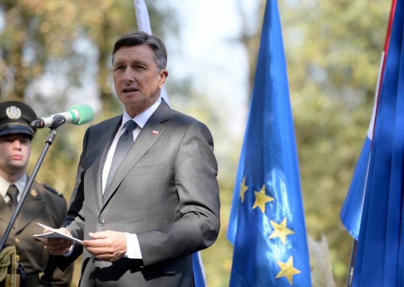 Sjednica novog slovenskog parlamenta u petak, nazočit će i Pahor
