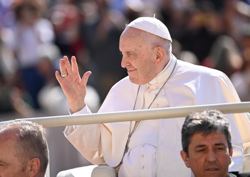 Papa Franjo: Izvoz pšenice ne smije biti korišten kao ratno oružje
