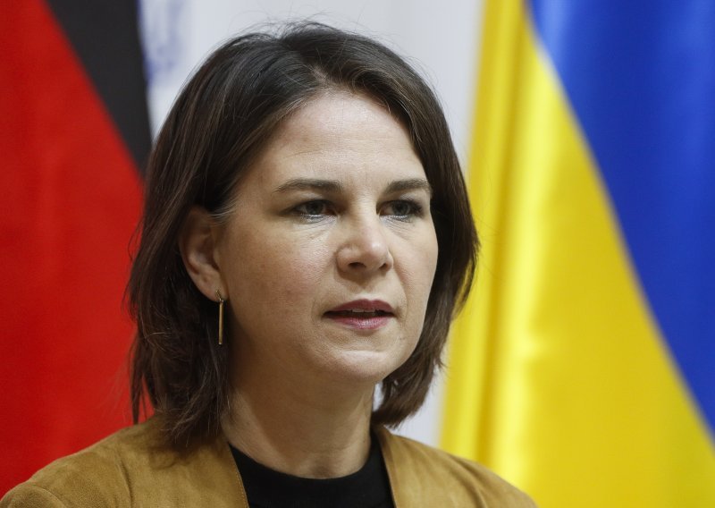 Njemačka šefica diplomacije s ministrima vanjskih poslova G7 o Ukrajini