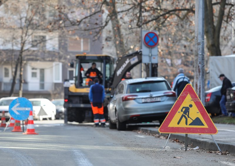 U Zagrebu puknula još jedna cijev, dio Trešnjevke bez vode
