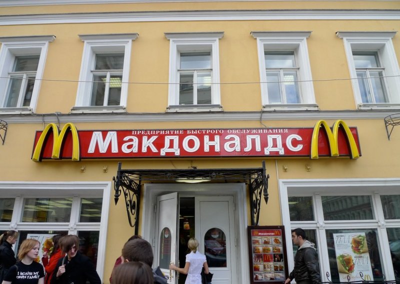 Čega je bilo u SSSR-u, više nema u Rusiji: McDonald's najavio povlačenje i zatvaranje svih 847 restorana
