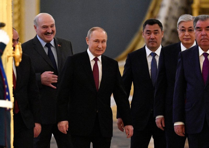 Lukašenko pozvao na jačanje vojnog saveza predvođenog Rusijom