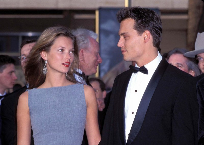 Unatoč svemu Kate Moss na strani je Johnnyja Deppa: Njihova veza bila je puna uspona i padova, a svoje su emocije iskazivali demolirajući hotelske sobe diljem svijeta