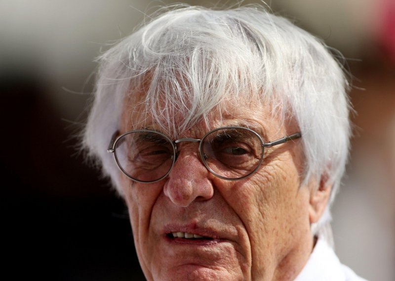 Uhićen Bernie Ecclestone, u zrakoplov je ušao s pištoljem