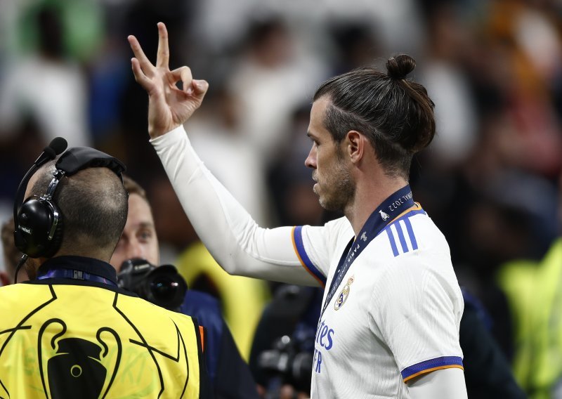 I dok su s ostalim igračima Reala slavili, njega su ispratili zvižducima; ali ni to nije zasmetalo Garethu Baleu za objavu ove fotografije