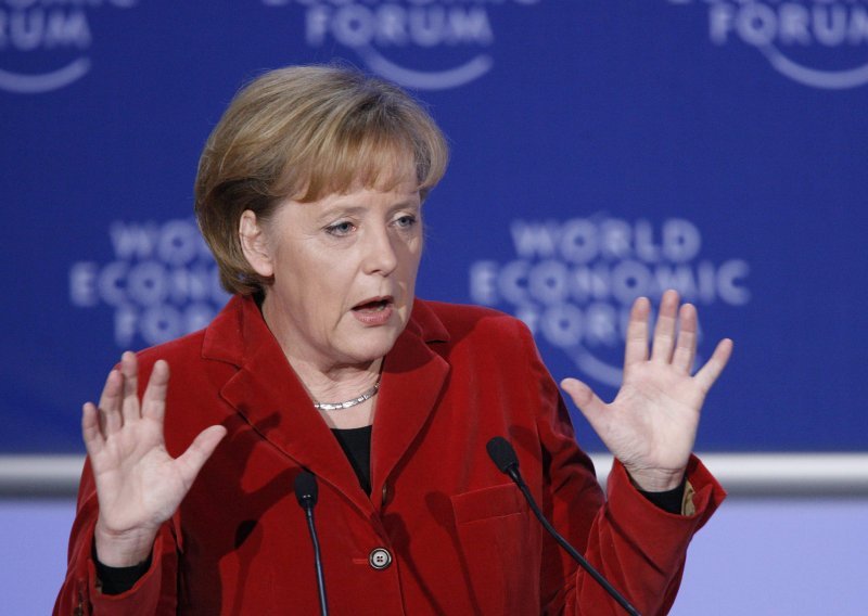 Merkel umanjuje važnost odluke Standard & Poor'sa