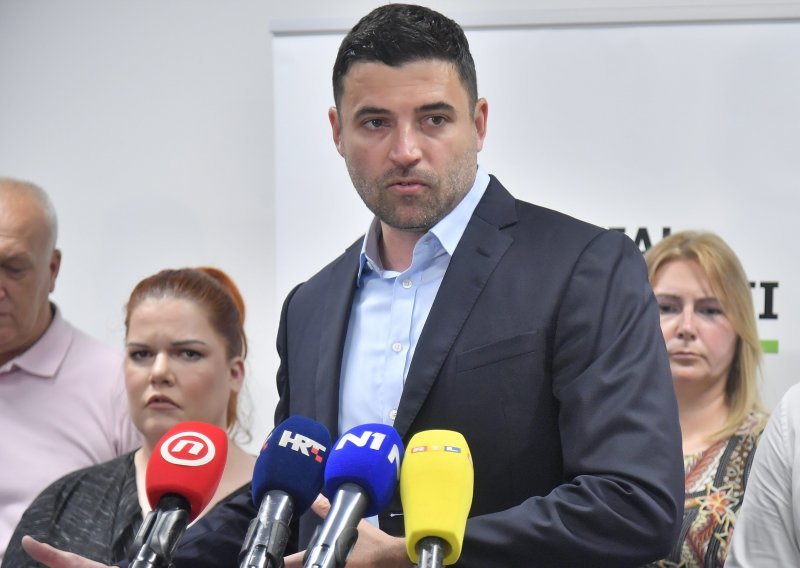 [FOTO/VIDEO] Bernardić uvjeren: Socijaldemokrati će biti iznenađenje na idućim parlamentarnim izborima