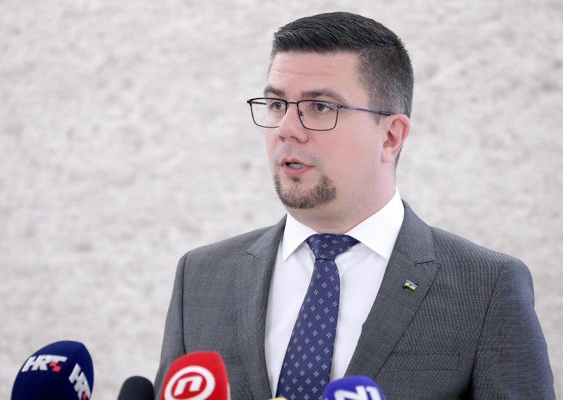 Hajduković: Skrivaju li Marić i Vujčić nešto od građana Hrvatske?