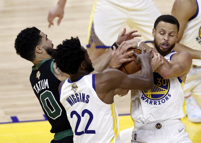 Golden State Warriorsi iz podređenog položaja do meč-lopte protiv Boston Celticsa