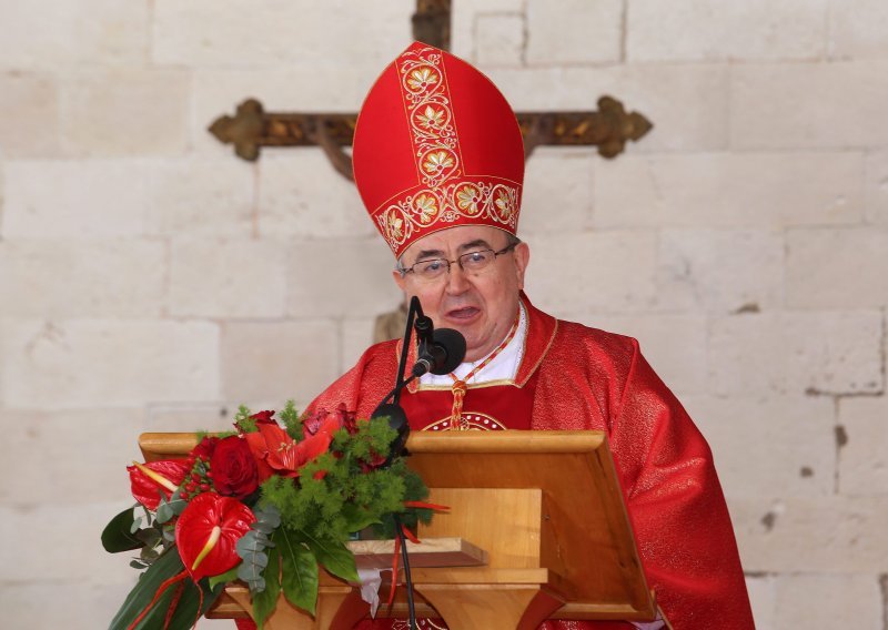 Kardinal Puljić: Brojni kandidati na izborima lažno se predstavljaju Hrvatima
