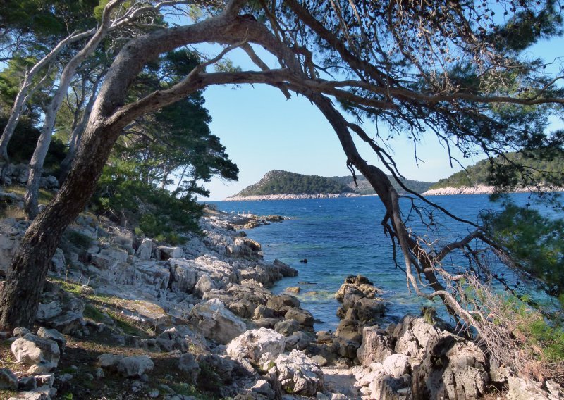 Odabrao ugledni The Guardian: Na popisu 10 najljepših nerazvikanih otoka u Europi našao se i jedan jadranski biser