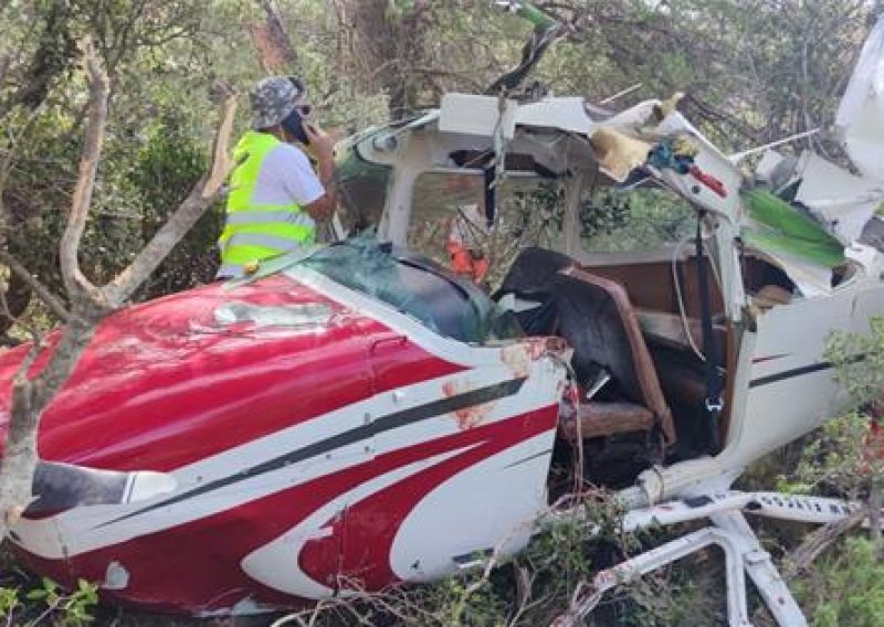 [FOTO] U padu aviona na Braču ozlijeđeni državljani Srbije i Austrije, oglasila se i Civilna zaštita