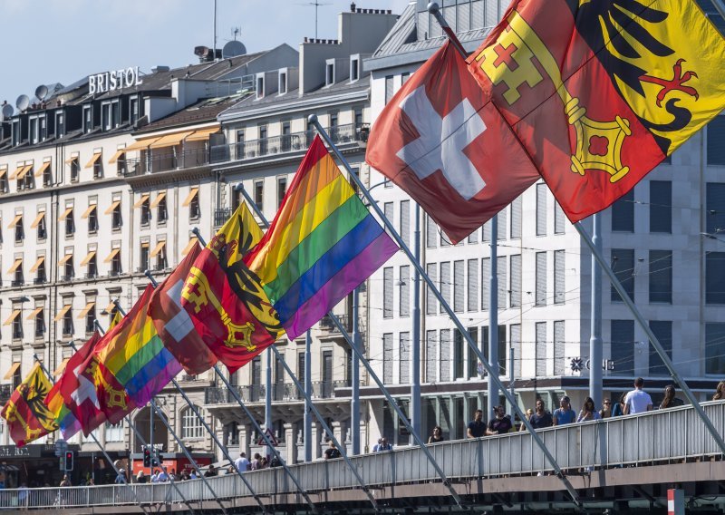 Povijesni dan za Švicarsku, sklopljeni prvi istospolni brakovi