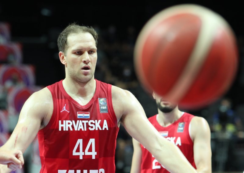 Ljutiti Bojan Bogdanović rekao je bolnu istinu o propasti hrvatske košarke i bez zadrške imenovao glavnog krivca za poraz od Finske