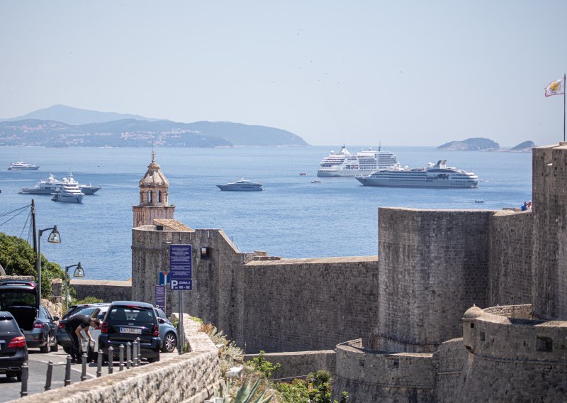 U Dubrovniku 30 posto manje jahti, nema ruskih oligarha, ali će unatoč tome Luka Dubrovnik godinu završiti u debeloj dobiti