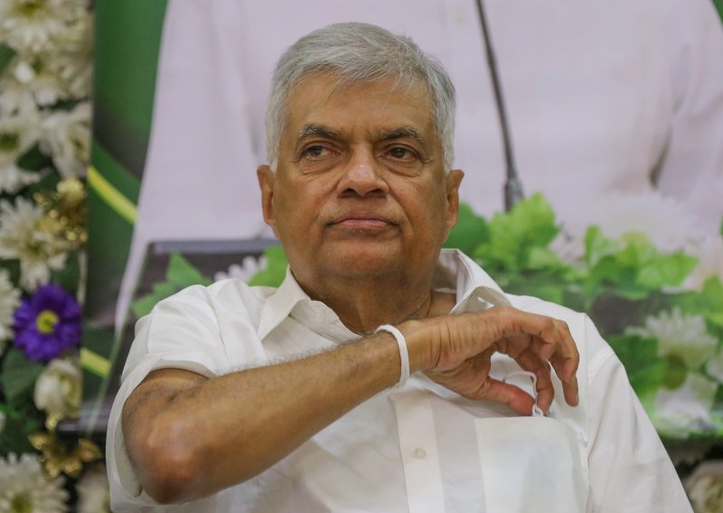 Šrilančani traže i ostavku premijera: 'Ranile, odlazi kući!'